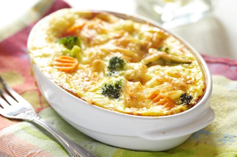 karfiol-brokoli-i-sargarepa-savrsen-recept-za-gratinirano-povrce | Yumama