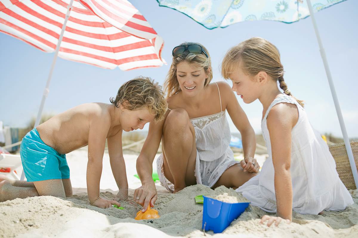 dečaka opekla vlasulja na plaži u grčkoj | Yumama
