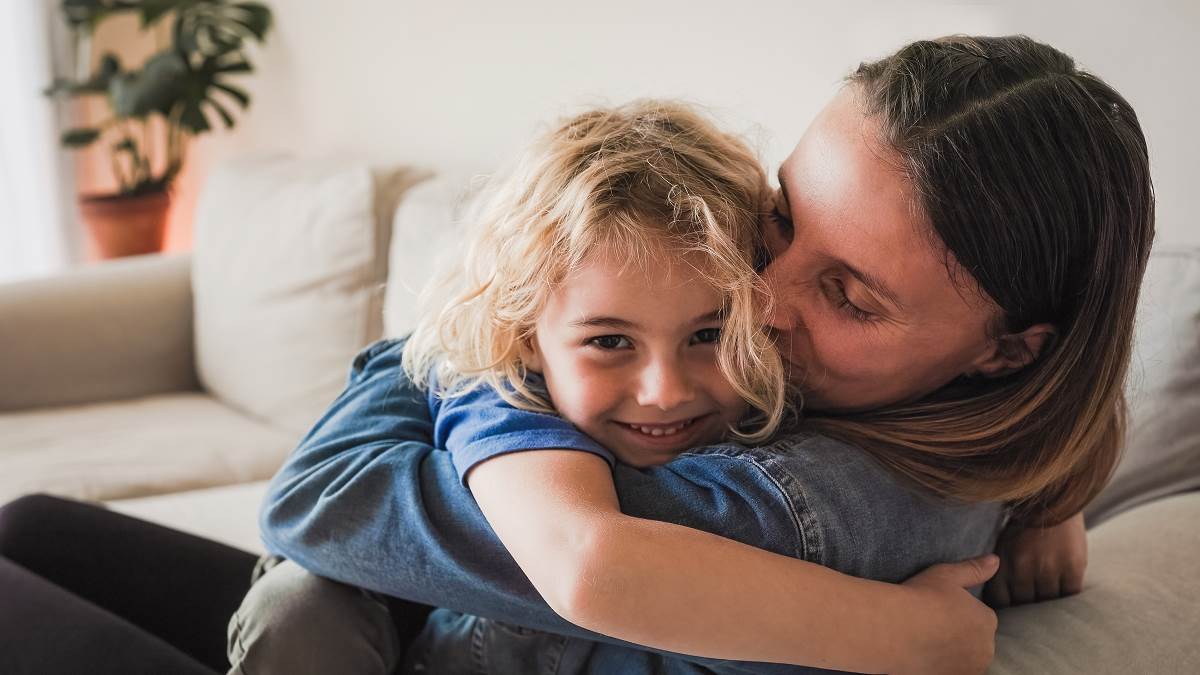 6 stvari koje rade roditelji emocionalno jake dece: Na ovaj način ih odgajaju da budu otporni na poteškoće