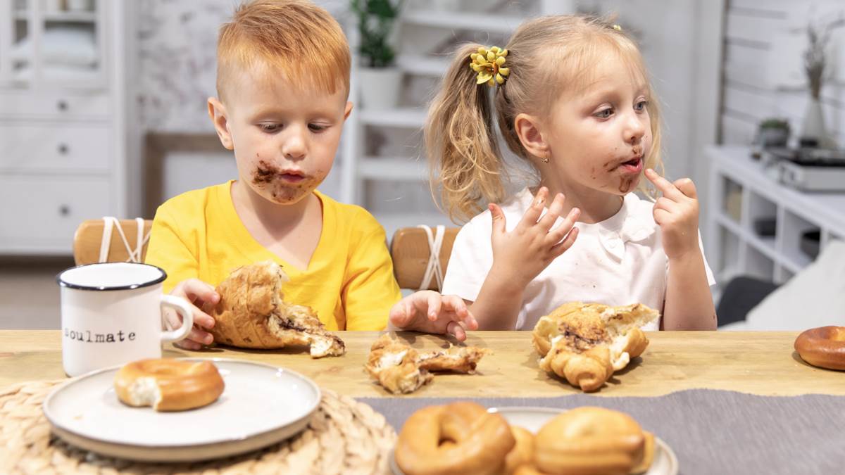 Šta pedijatri svojoj deci daju za doručak? Ponekad može i pecivo, ali uz jedan važan dodatak