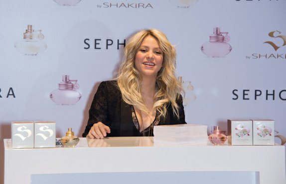 sakira-savrseno-telo-dva-meseca-nakon-porodjaja