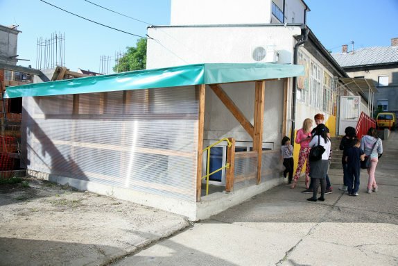adria-media-serbia-i-magazin-sensa-urucili-donaciju-svratistu