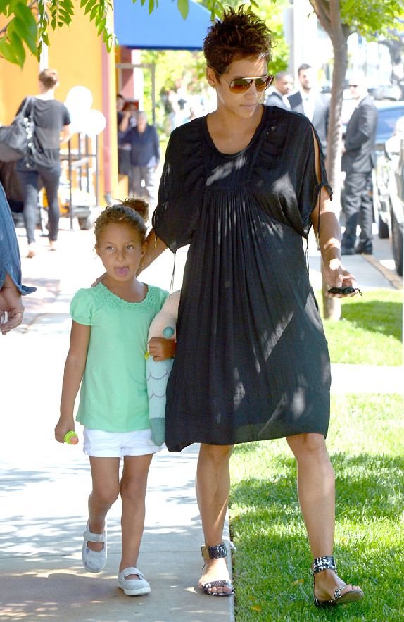 trudnicki-stil-glumice-hale-beri