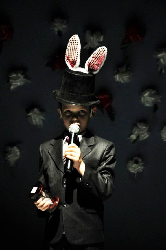 inkluzivni-mjuzikl-za-decu-alisa-u-zemlji-cuda