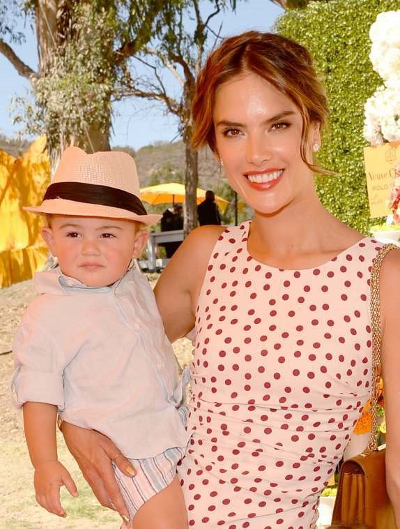 alesandra-ambrozio-zgodna-mama