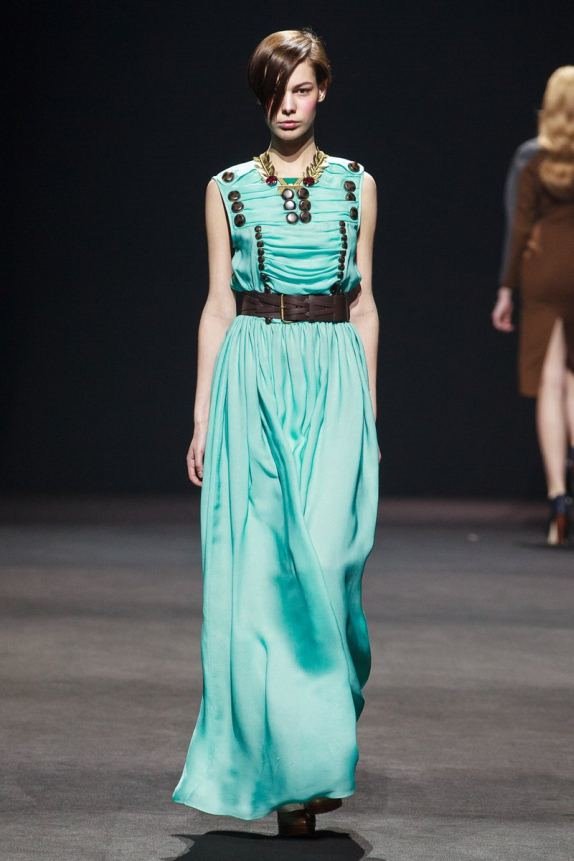 bajka-krcko-orascic-pretocena-u-zenske-modne-komade