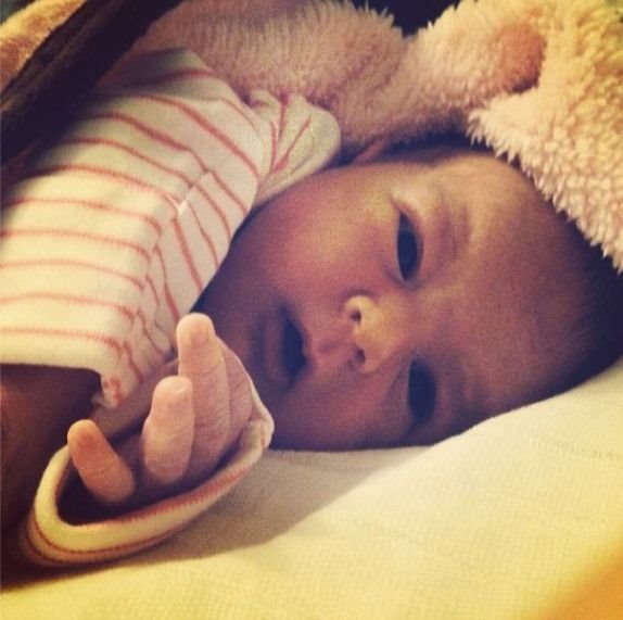 lepa-emili-glavna-zvezda-u-domu-tipsarevica