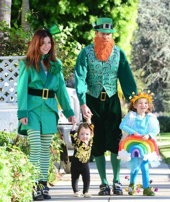 poznate-mame-okruzene-devojcicama