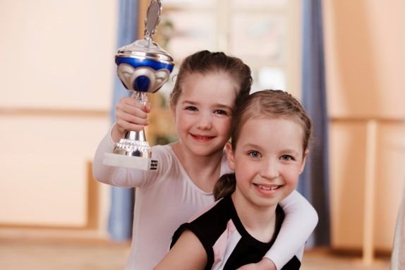 kako-da-sestre-postanu-najbolje-drugarice