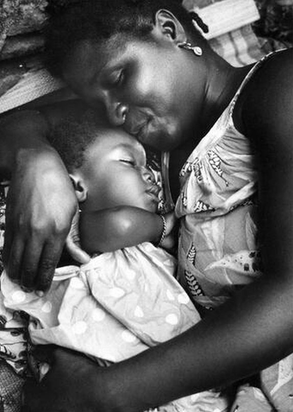 davno-izgubljene-fotografije-portret-majke-foto