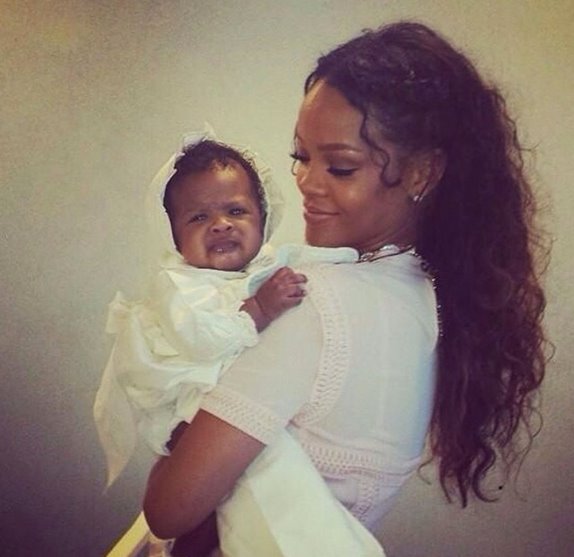 rijana-na-krstenju-svoje-sestricine-foto