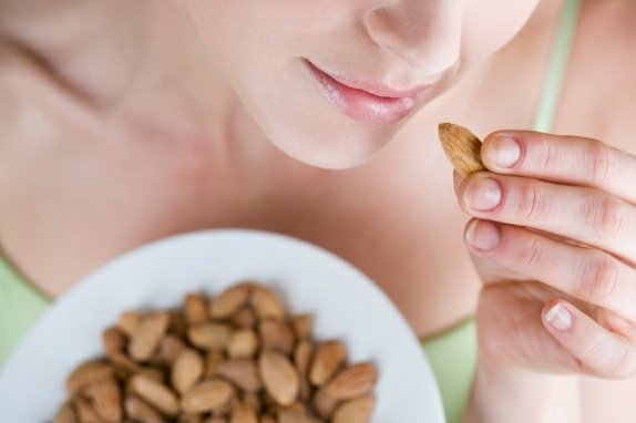 zdravlje-zene-ublazite-simptome-pms-a-pravilnom-ishranom