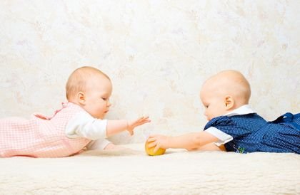 blizanci-dva-puta-vise-radosti-i-briga