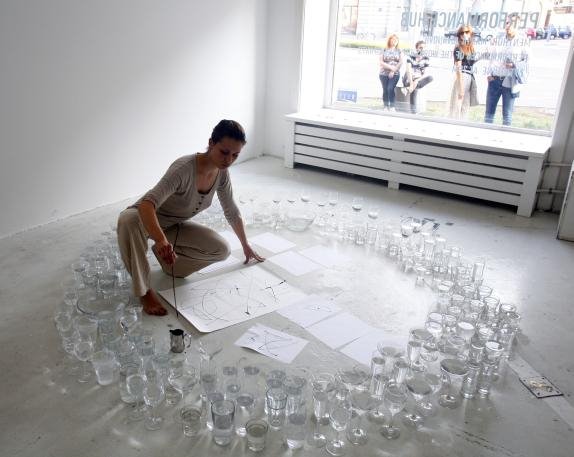 artelle-odrzana-radionica-umetnost-performansa-mentora-marte-jov