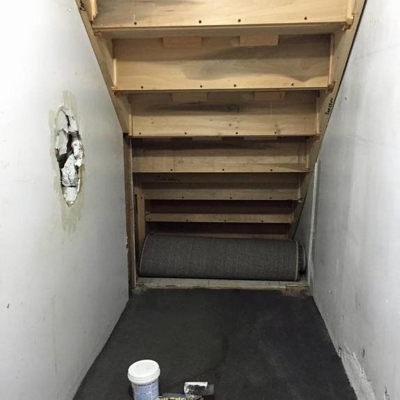 tajni-kutak-ispod-stepenista-decja-soba-inspirisana-harijem-pote