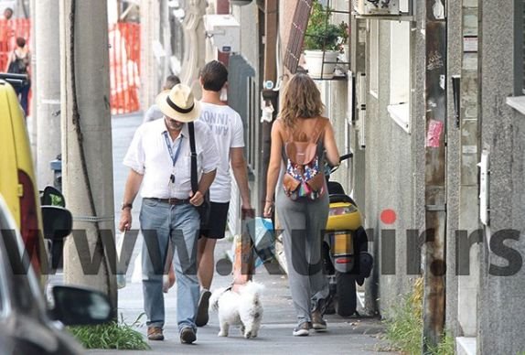 prelepa-trudnica-tamara-dragicevic-u-opustenoj-setnji-kroz-beogr