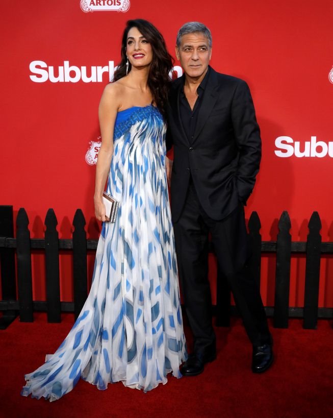 plavo-bela-haljina-koja-skriva-sve-nedostatke-zanosna-mama-amal