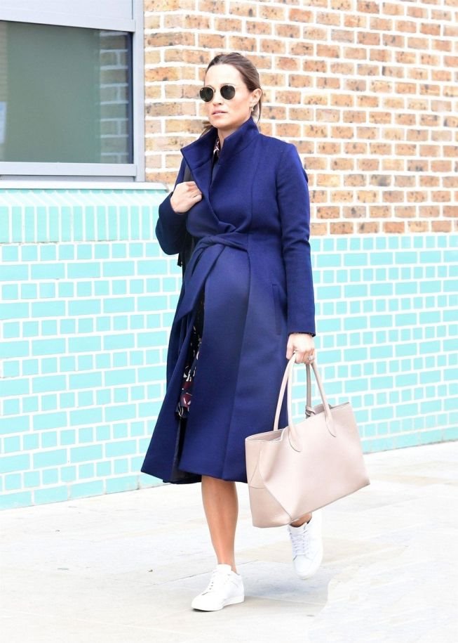 pipa-midlton-u-savrsenom-jesenjem-trudnickom-izdanju-stomacic-up