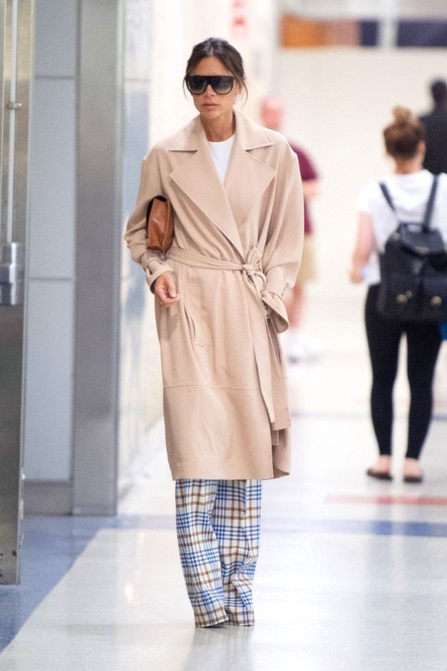 poznate-mame-u-boji-jeseni-kako-da-ove-sezone-nosite-bez-galerij