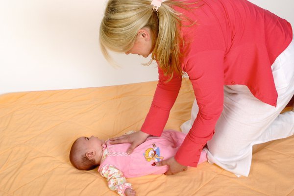 kako-se-pravilno-podize-beba