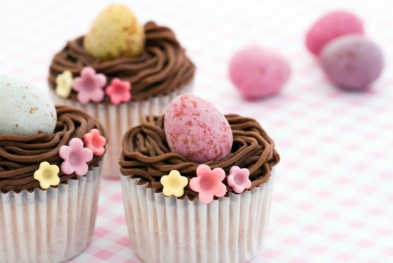 uskrsnja-poslastica-kapkejk-od-sargarepe