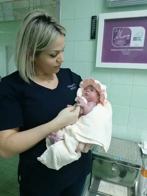Babica Marina o poslu babice