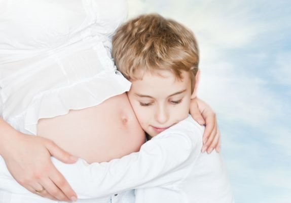 6-nacina-da-pripremite-dete-na-dolazak-bebe