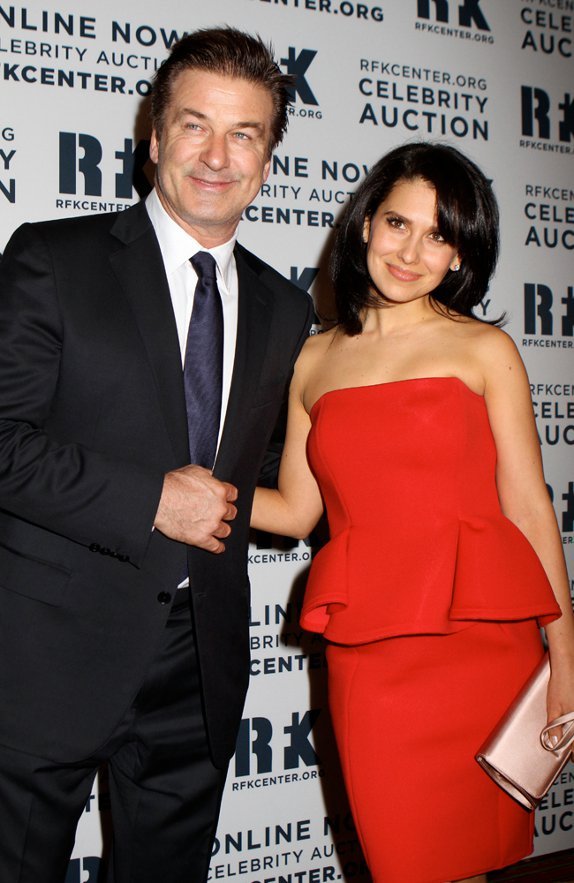 alek-boldvin-i-hilarija-tomas-cekaju-bebu