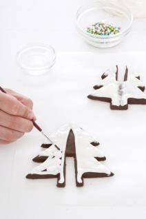 cokoladne-jelkice-na-novogodisnjoj-trpezi