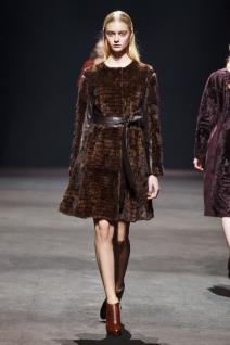 bajka-krcko-orascic-pretocena-u-zenske-modne-komade