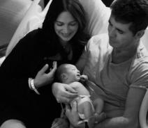 sajmon-kauel-prvi-dani-ocinstva-u-fotografijama