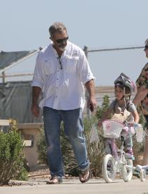 mel-gibson-u-druzenju-s-cerkom