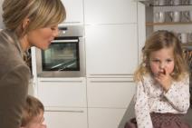 10-znakova-da-dete-govori-neistinu