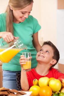 6-nacina-da-deca-nauce-manire-za-stolom