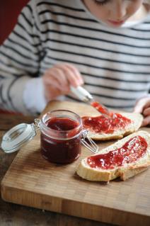 tri-mita-o-konzervisanoj-hrani