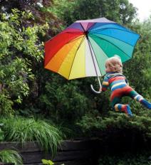 leteci-henri-foto-prica-o-maminom-malom-superheroju