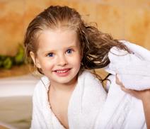 kako-rascesljati-kosu-devojcice-bez-suza