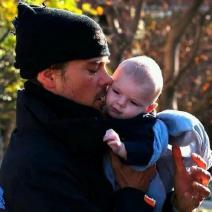 nezne-porodicne-fotografije-slavnih-tata