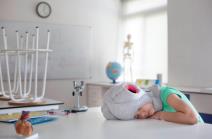 ako-vas-malisan-iznenada-zaspi