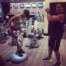 trudna-keli-roland-naporno-vezba-foto