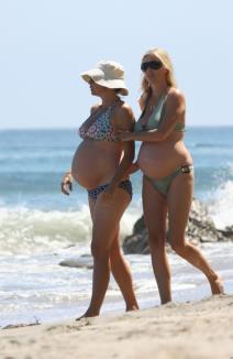 poznate-trudnice-u-kupacim-kostimima-foto