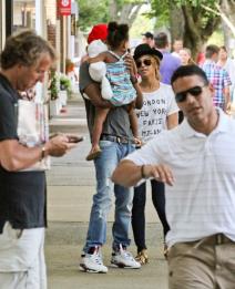 bijonse-i-dzej-zi-u-porodicnoj-kupovini-foto