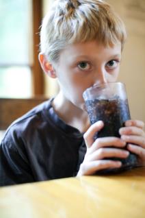 10-nacina-kako-da-dete-naucite-zdravim-navikama