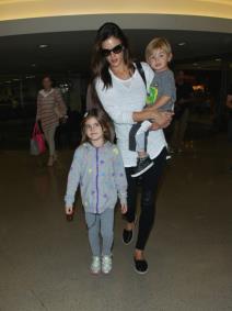 alesandra-ambrozio-u-najsladjem-zagrljaju-foto