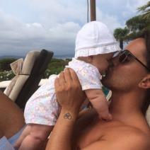 tamara-eklston-prvi-put-s-cerkicom-na-odmoru-foto