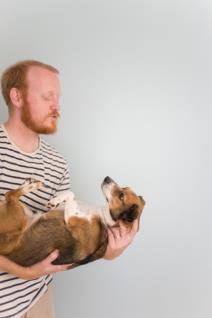 ponosni-roditelji-umiljate-kuce-parodija-na-fotografije-beba-fot