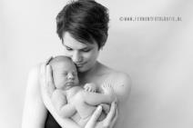 vratolomije-u-stomaku-bebin-omiljeni-polozaj-i-nakon-rodjenja-fo