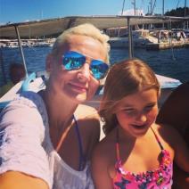 poznate-mame-porodicni-trenuci-na-instagramu-foto