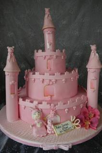 10-bajkovitih-torti-za-vaseg-rodjendanca-foto