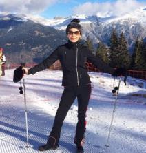 snezno-uzivanje-ketrin-zita-dzons-sa-porodicom-na-francuskim-alp